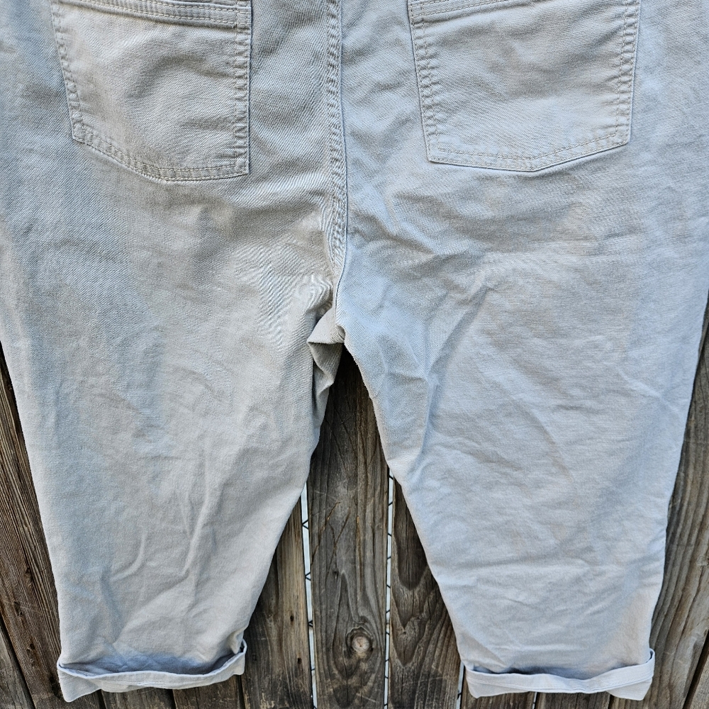 Liz Claiborne  Cropped Casual Pants Women Size 18 - Picture 15 of 16